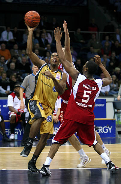 程增添了浓 程增添了浓