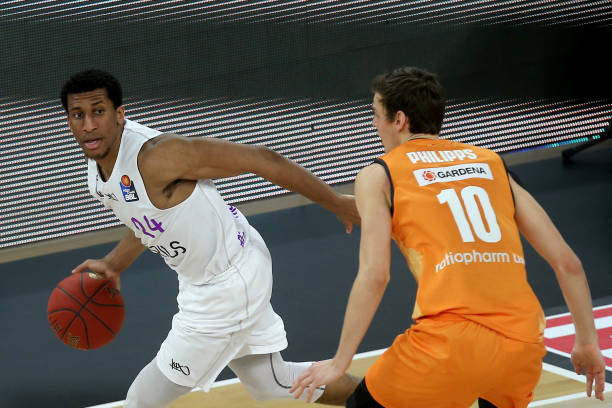 员李添荣 员李添荣