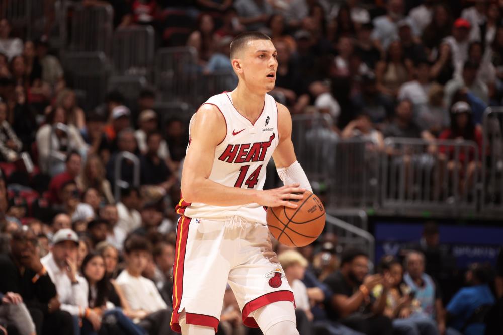 与桑托斯球 与桑托斯球