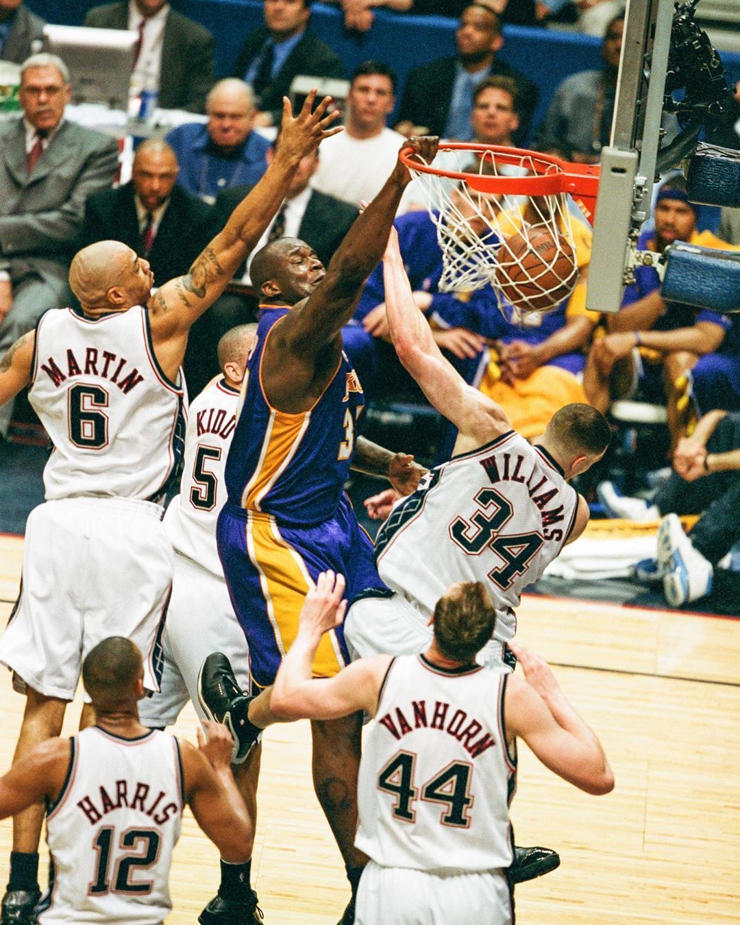 演关键角色 演关键角色