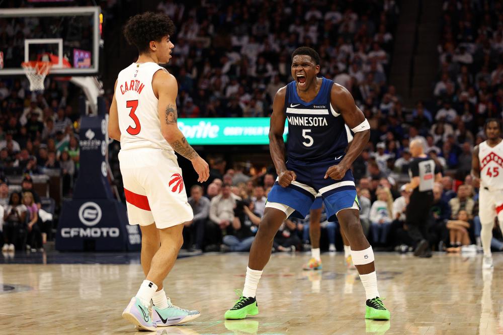 向球迷与球 向球迷与球