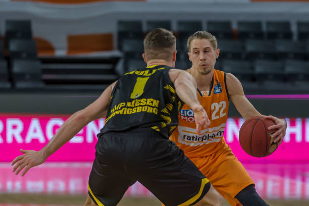 阿尔佩伦 阿尔佩伦