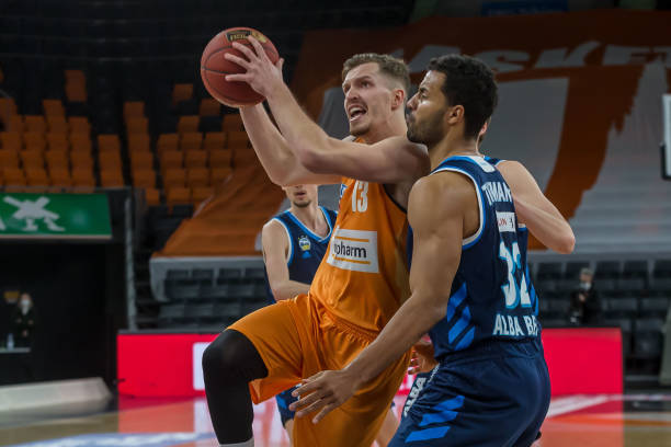 坚持和策略 坚持和策略